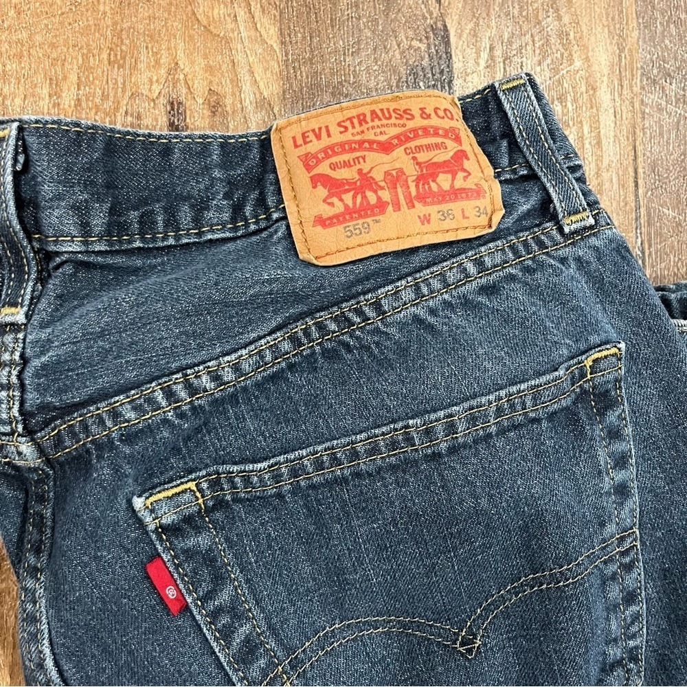 Levis 559 Men's 36x34 Blue Jeans Relaxed Straight Medium Wash Mid Rise